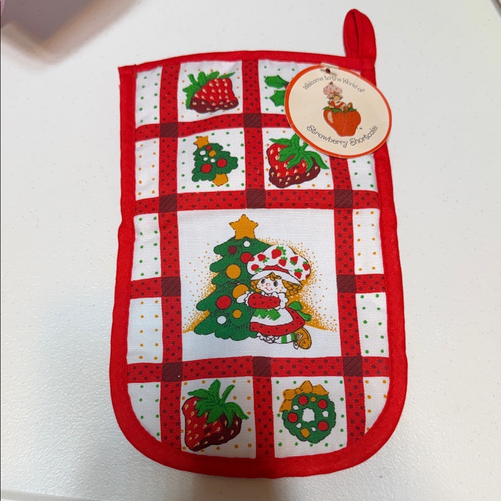 Vintage Strawberry Shortcake Holiday oven mitt NWT